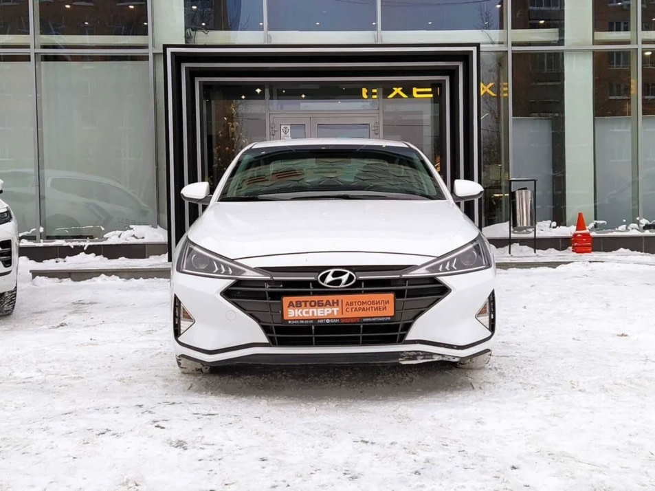 Автомобиль с пробегом Hyundai Elantra в городе Екатеринбург ДЦ - Автобан-Эксперт на Бабушкина, 9