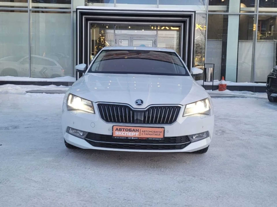 Автомобиль с пробегом ŠKODA Superb в городе Екатеринбург ДЦ - Автобан-Эксперт на Селькоровской, 23