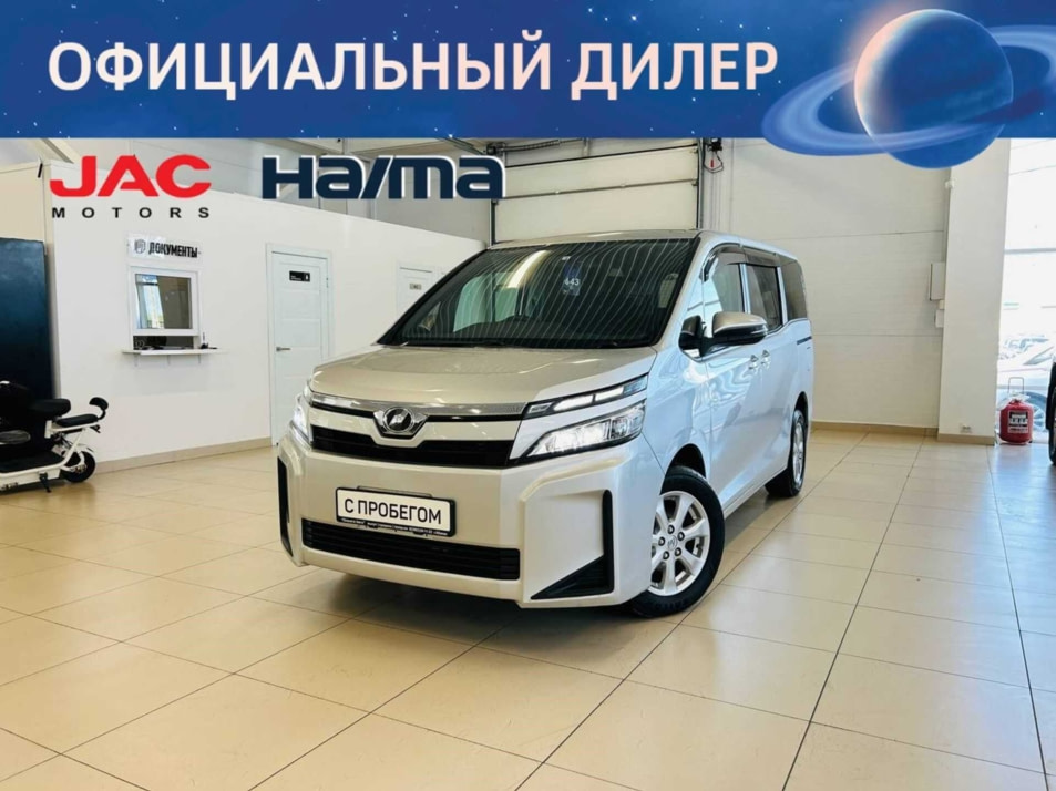 Автомобиль с пробегом Toyota Voxy в городе Абакан ДЦ - Автомобильный холдинг «Планета Авто»