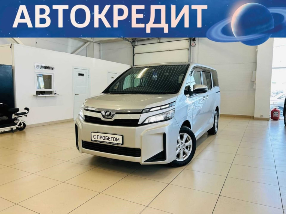 Автомобиль с пробегом Toyota Voxy в городе Абакан ДЦ - Автомобильный холдинг «Планета Авто»