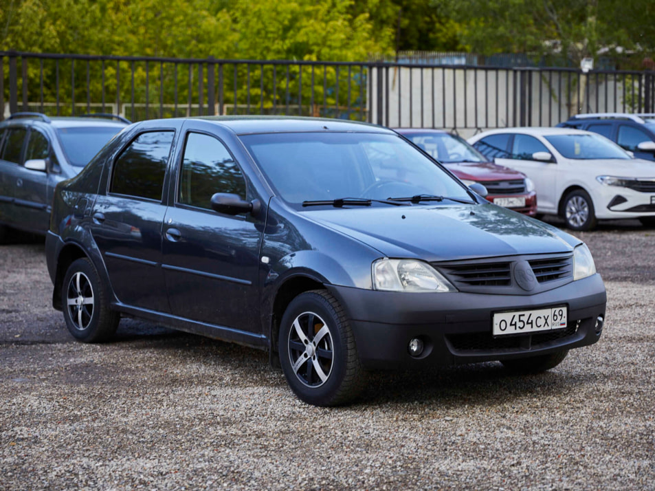 Автомобиль с пробегом Renault Logan в городе Москва ДЦ - Автосалон на Дмитровке