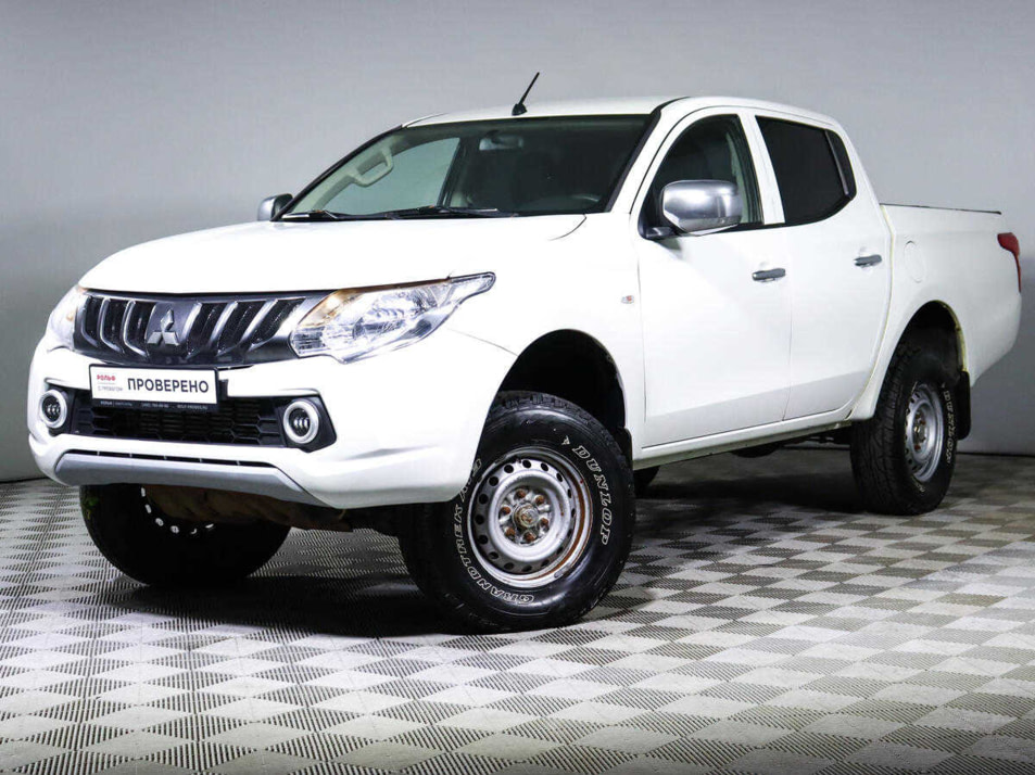 Автомобиль с пробегом Mitsubishi L200 в городе Москва ДЦ - РОЛЬФ Северо-Запад Премиум