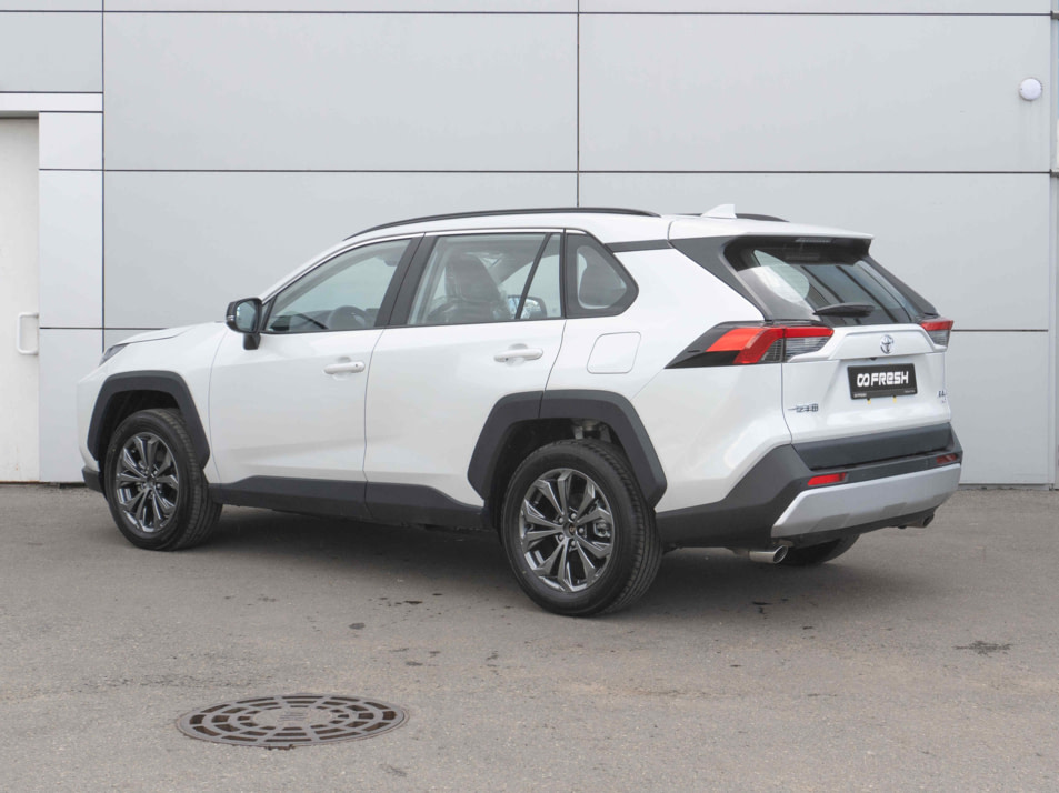 Автомобиль с пробегом Toyota RAV4 в городе Тверь ДЦ - AUTO-PAPATIME