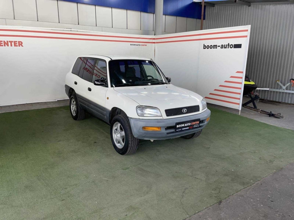 Автомобиль с пробегом Toyota RAV4 в городе Воронеж ДЦ - Boom Auto Center