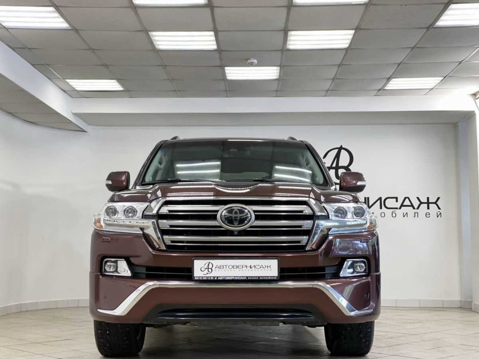 Автомобиль с пробегом Toyota Land Cruiser в городе Санкт-Петербург ДЦ - Автовернисаж