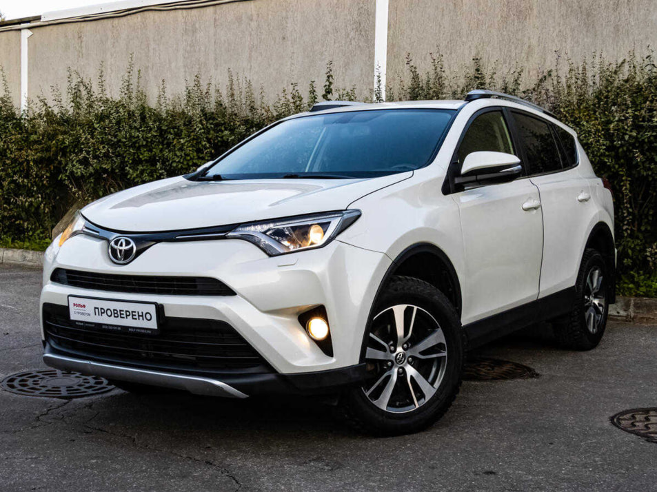 Автомобиль с пробегом Toyota RAV4 в городе Санкт-Петербург ДЦ - РОЛЬФ Витебский