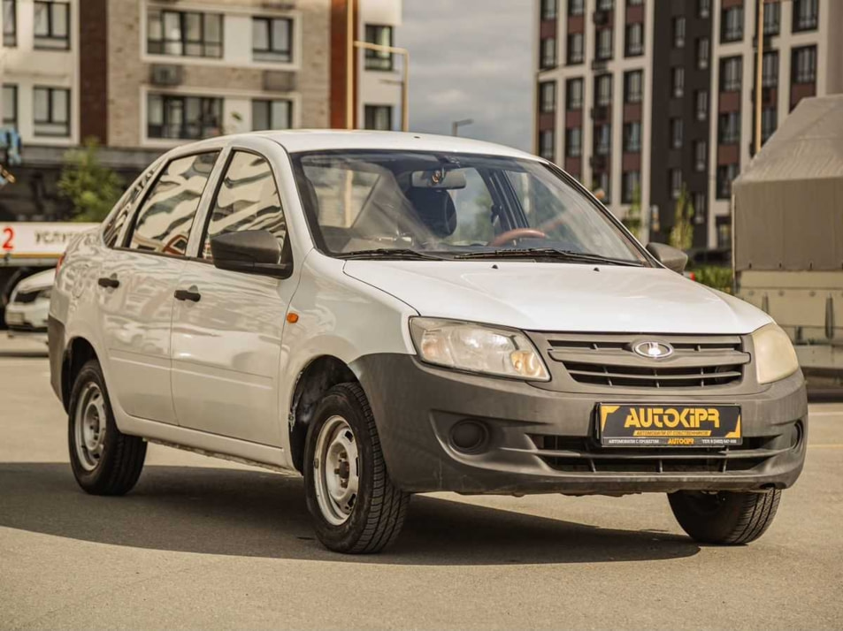 Автомобиль с пробегом LADA Granta в городе Тюмень ДЦ - Центр по продаже автомобилей с пробегом АвтоКиПр