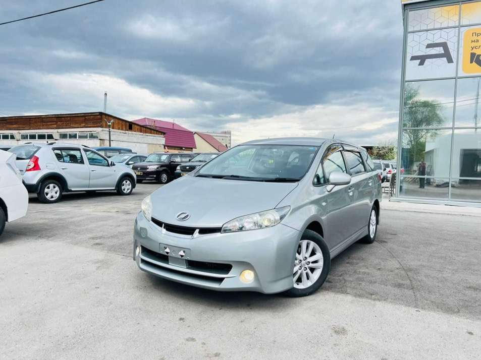 Автомобиль с пробегом Toyota Wish в городе Абакан ДЦ - Автосалон Абакан на Тихой