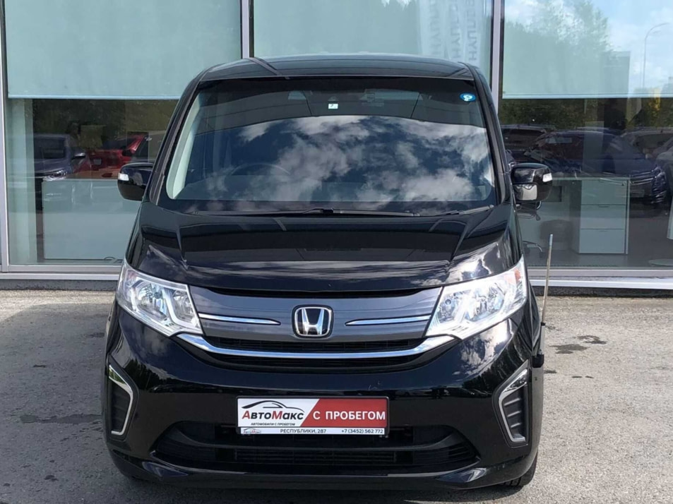 Автомобиль с пробегом Honda Stepwgn в городе Тюмень ДЦ - Автосалон «АвтоМакс»