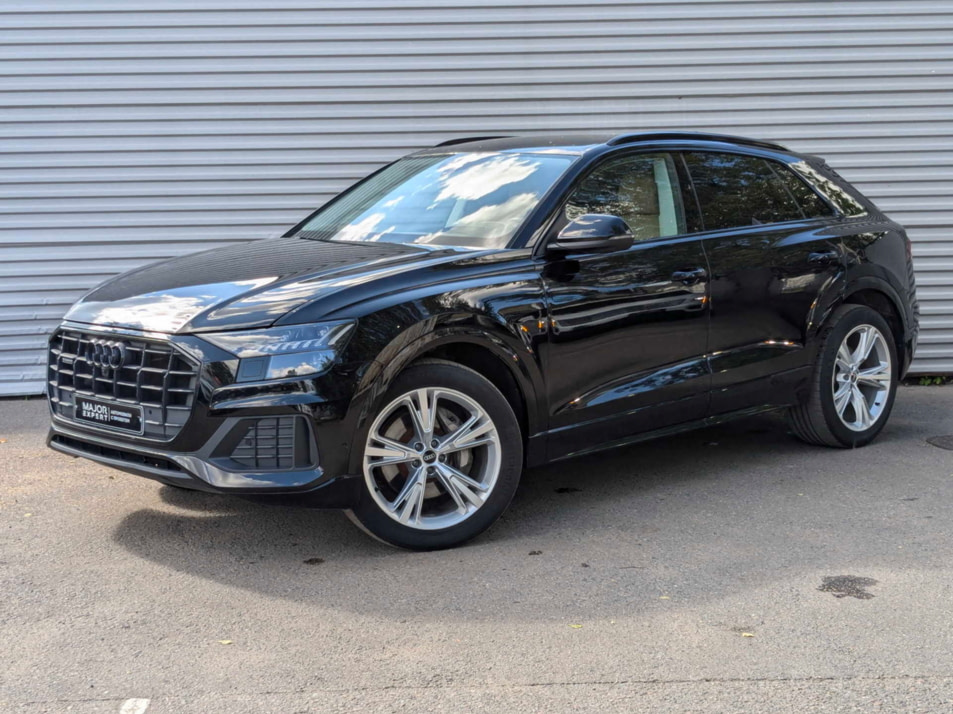 Автомобиль с пробегом Audi Q8 в городе Москва ДЦ - Тойота Центр Новорижский