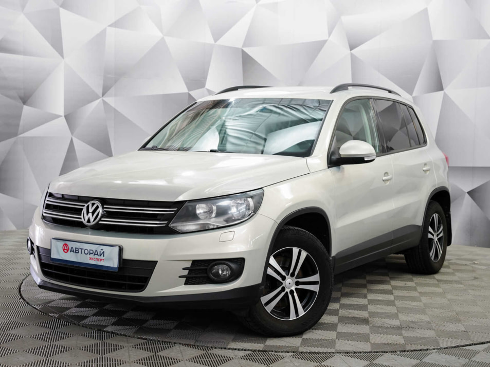 Автомобиль с пробегом Volkswagen Tiguan в городе Ульяновск ДЦ - Авторай-Эксперт. Автомобили с пробегом (на Московском ш.)