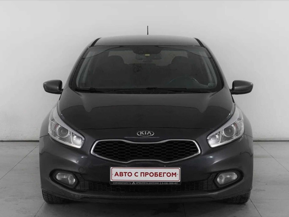 Автомобиль с пробегом Kia Ceed в городе Москва ДЦ - Автосалон на Дмитровке