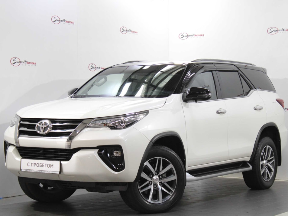 Автомобиль с пробегом Toyota Fortuner в городе Владивосток ДЦ - Тойота Центр Владивосток