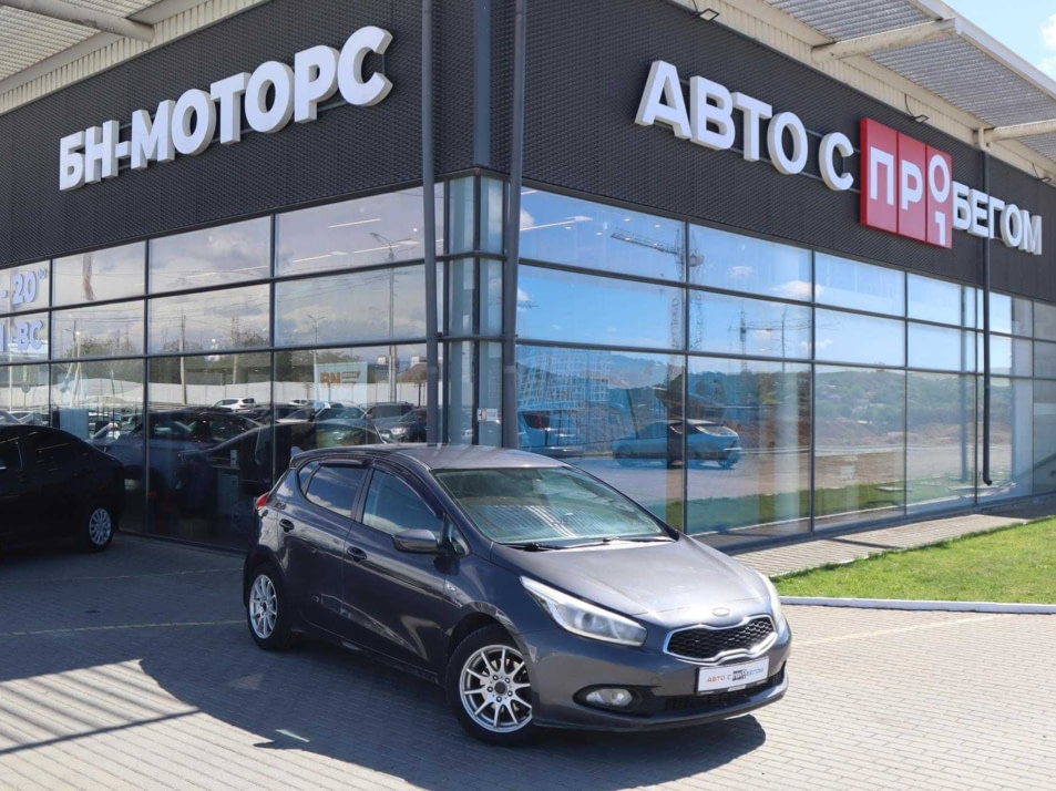 Автомобиль с пробегом Kia Ceed в городе Симферополь ДЦ - Симферополь