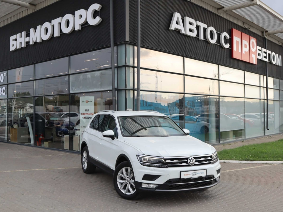 Автомобиль с пробегом Volkswagen Tiguan в городе Симферополь ДЦ - Симферополь