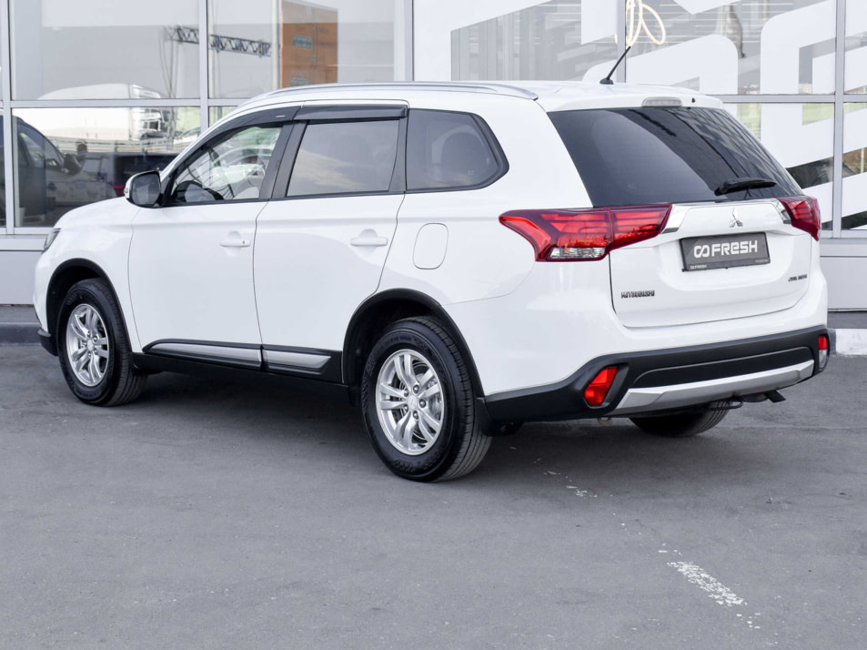 Автомобиль с пробегом Mitsubishi Outlander в городе Тверь ДЦ - AUTO-PAPATIME