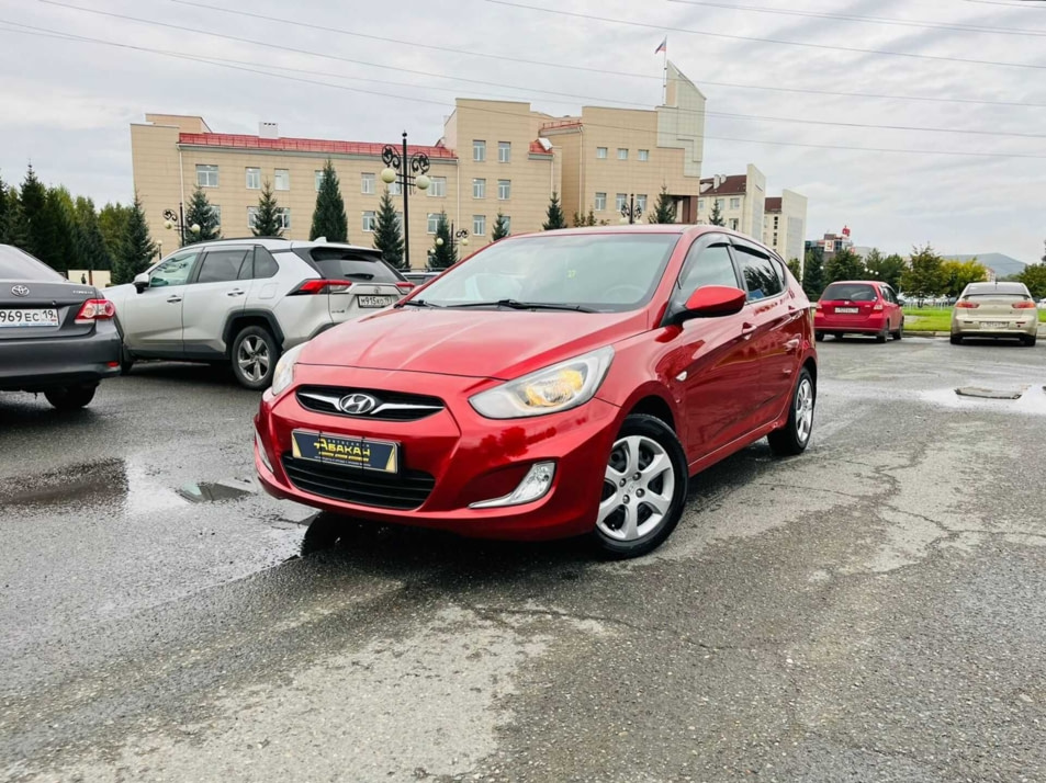 Автомобиль с пробегом Hyundai Solaris в городе Абакан ДЦ - Автосалон Абакан на Крылова