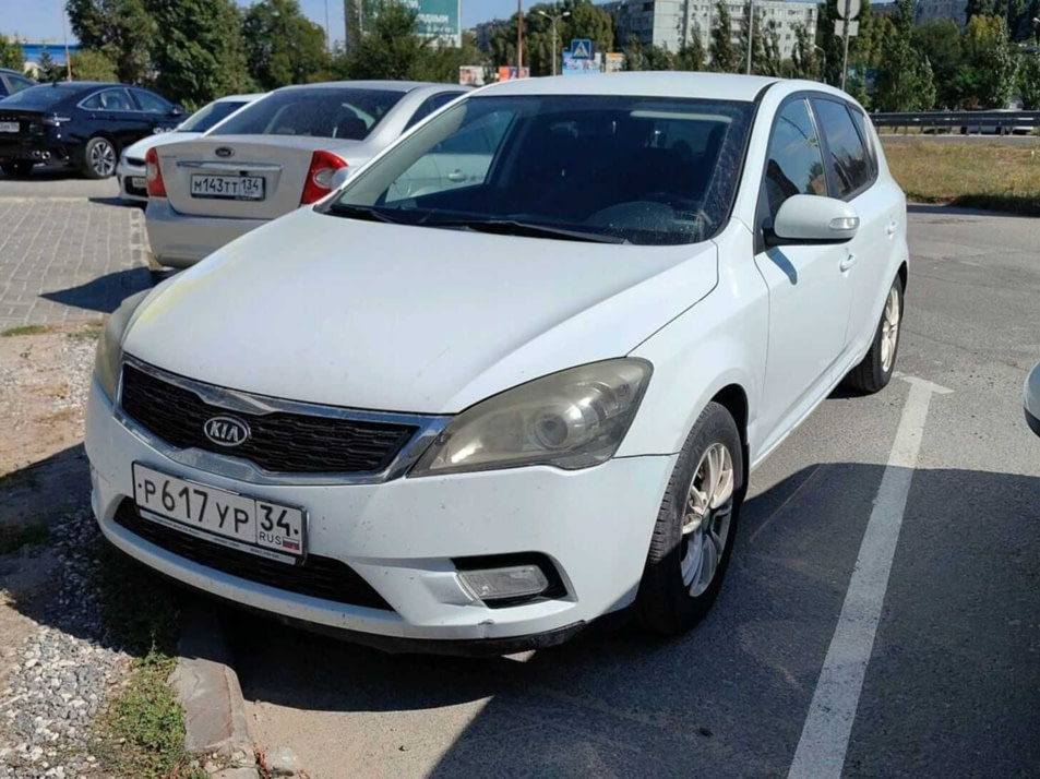 Автомобиль с пробегом Kia Ceed в городе Волгоград ДЦ - АРКОНТСЕЛЕКТ на Землячки