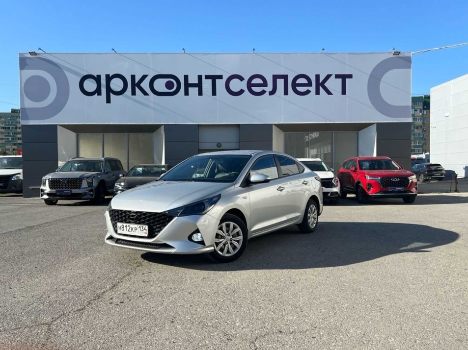 Автомобиль с пробегом Hyundai Solaris в городе Волгоград ДЦ - АРКОНТСЕЛЕКТ на Землячки