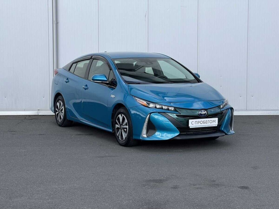 Автомобиль с пробегом Toyota Prius в городе Калининград ДЦ - Тойота Центр Калининград