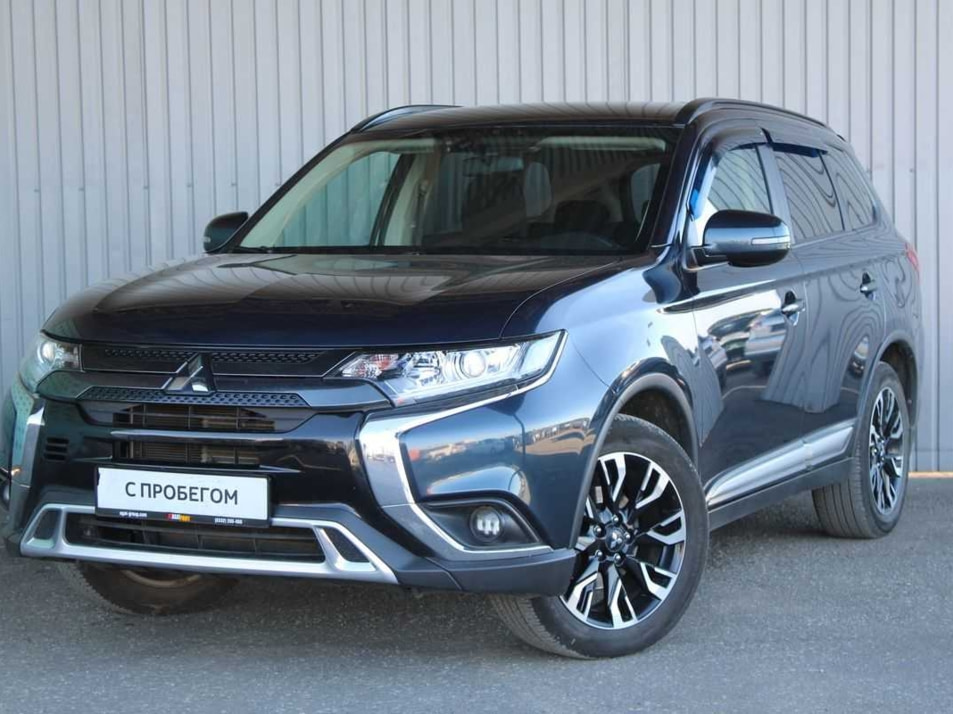 Автомобиль с пробегом Mitsubishi Outlander в городе Киров ДЦ - Тойота Центр Киров