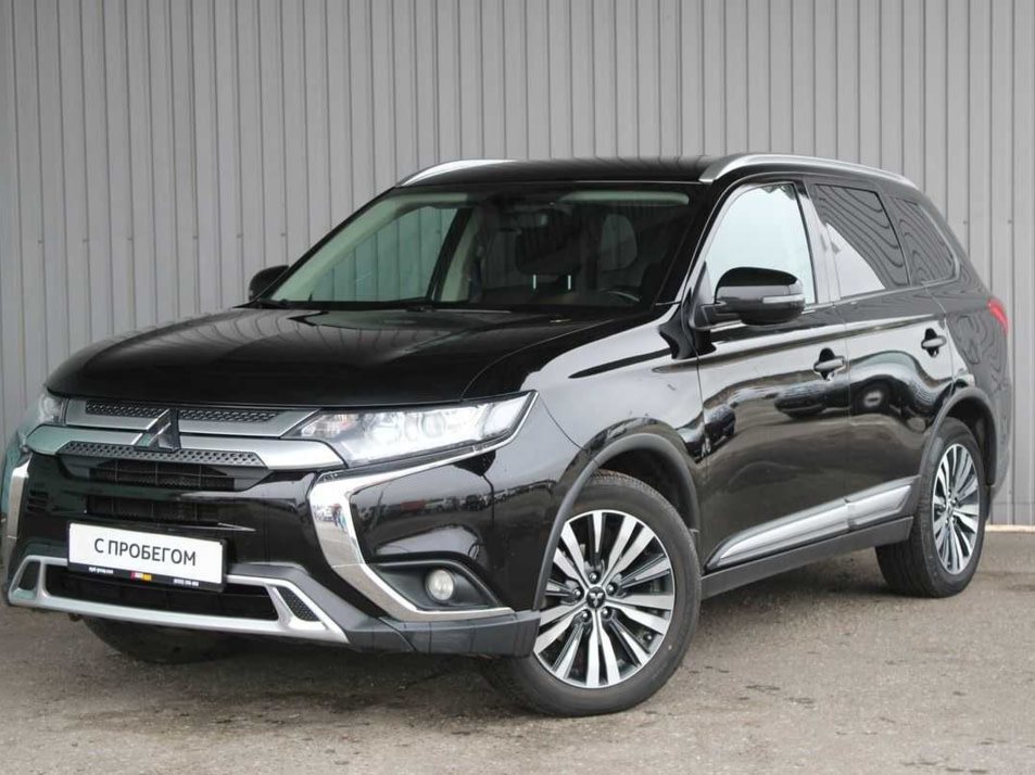 Автомобиль с пробегом Mitsubishi Outlander в городе Киров ДЦ - Тойота Центр Киров