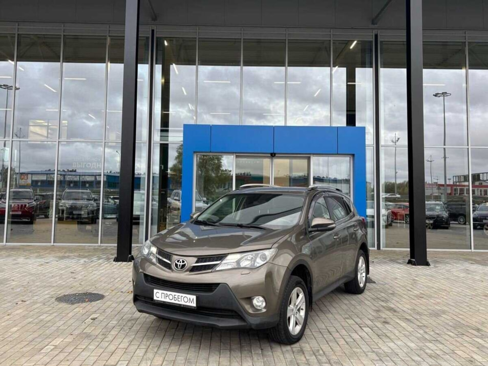 Автомобиль с пробегом Toyota RAV4 в городе Калининград ДЦ - Латерра Авто