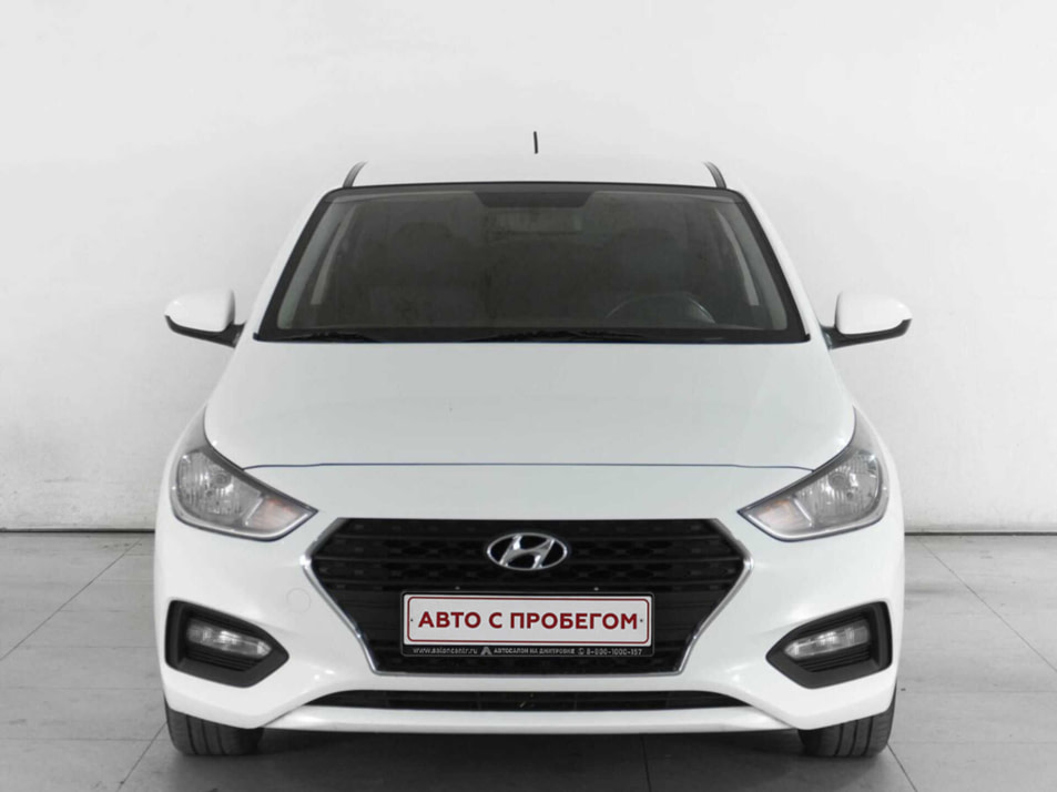 Автомобиль с пробегом Hyundai Solaris в городе Москва ДЦ - Автосалон на Дмитровке