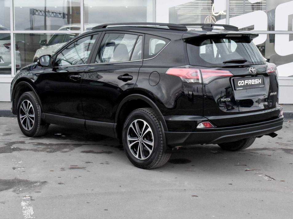 Автомобиль с пробегом Toyota RAV4 в городе Тверь ДЦ - AUTO-PAPATIME