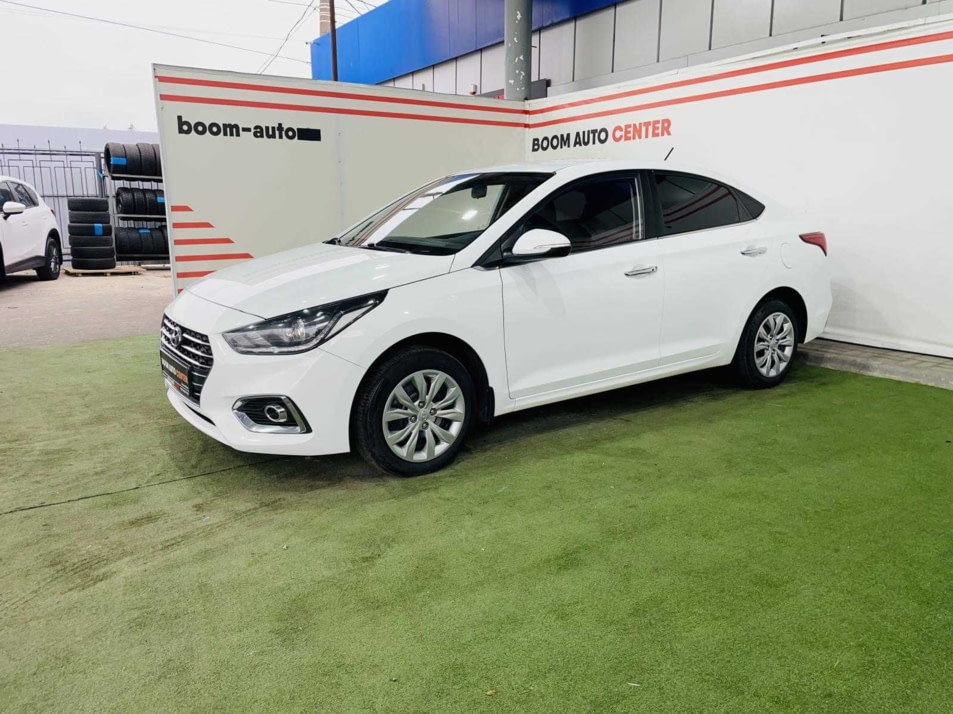 Автомобиль с пробегом Hyundai Solaris в городе Воронеж ДЦ - Boom Auto Center