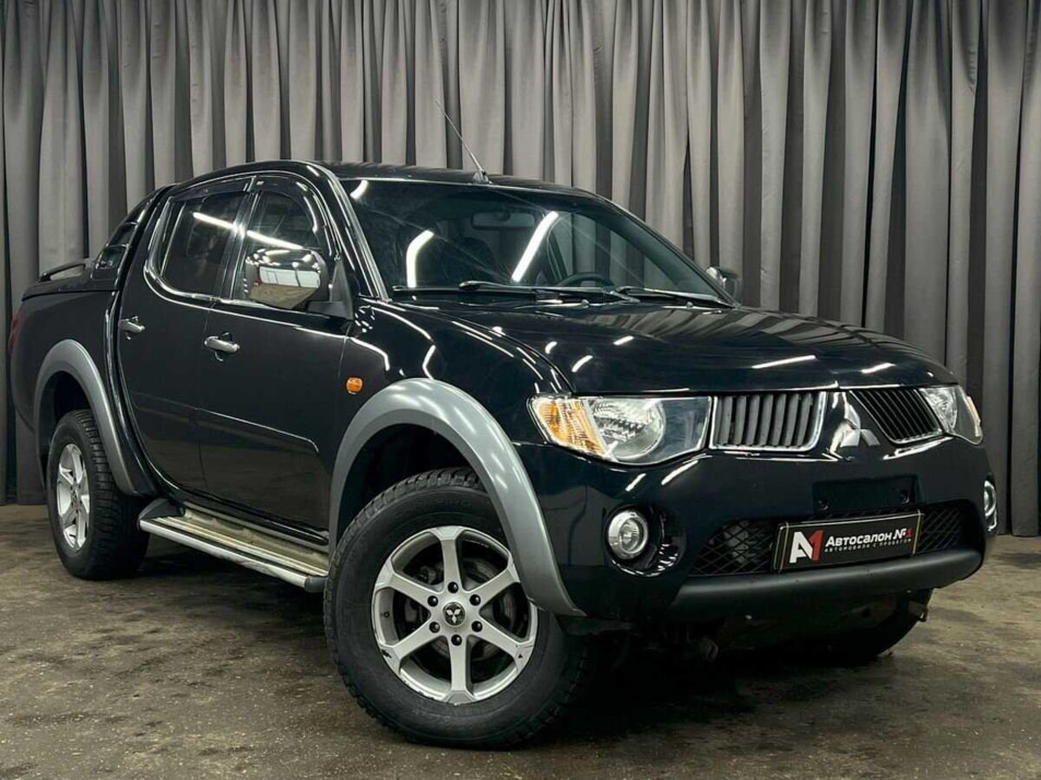 Автомобиль с пробегом Mitsubishi L200 в городе Нижний Новгород ДЦ - Автосалон №1