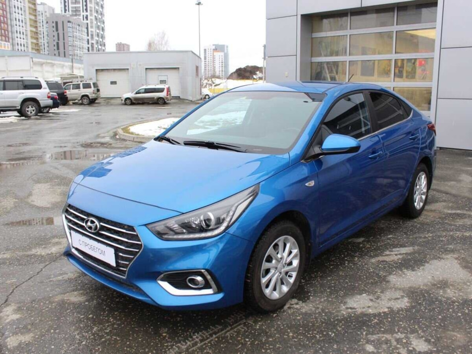 Автомобиль с пробегом Hyundai Solaris в городе Екатеринбург ДЦ - Лексус - Екатеринбург