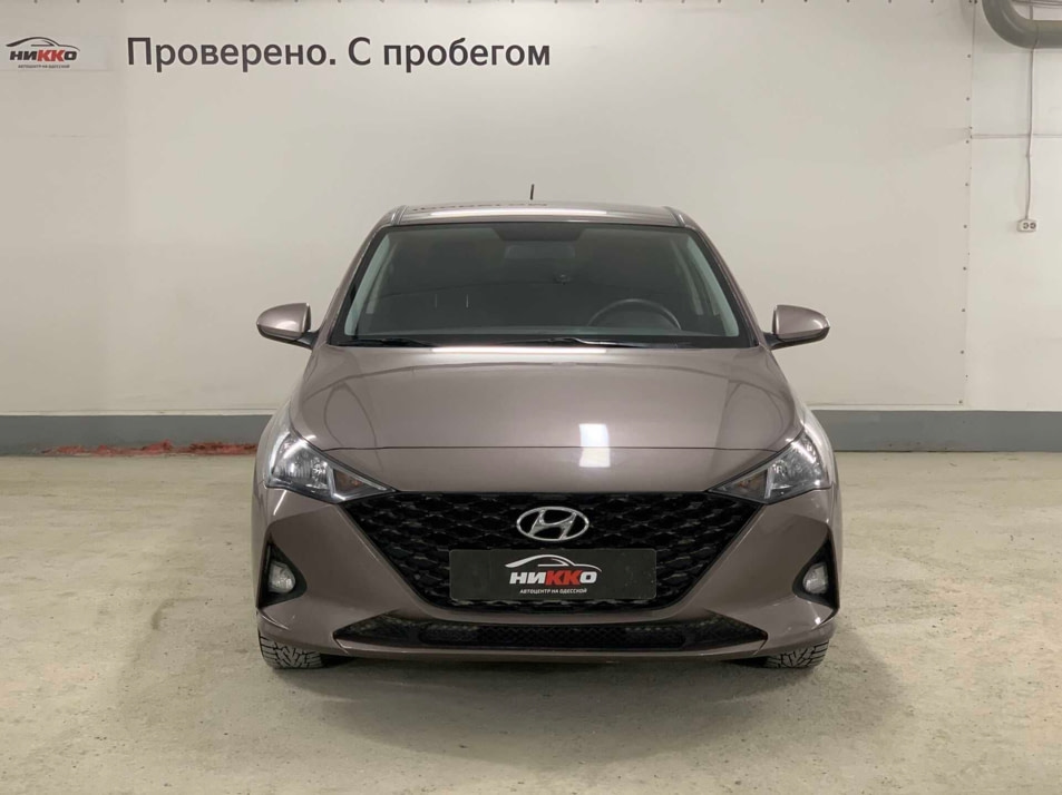 Автомобиль с пробегом Hyundai Solaris в городе Тюмень ДЦ - Автосалон «Никко»