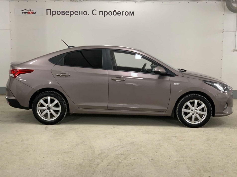 Автомобиль с пробегом Hyundai Solaris в городе Тюмень ДЦ - Автосалон «Никко»