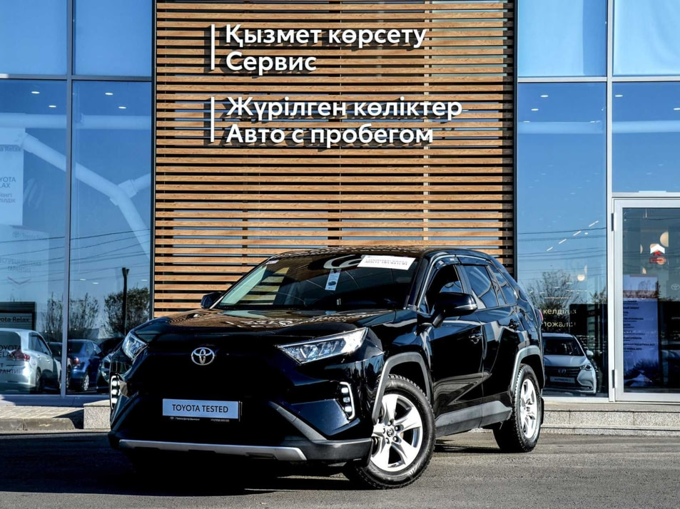 Автомобиль с пробегом Toyota RAV4 в городе Шымкент ДЦ - Тойота Центр Шымкент