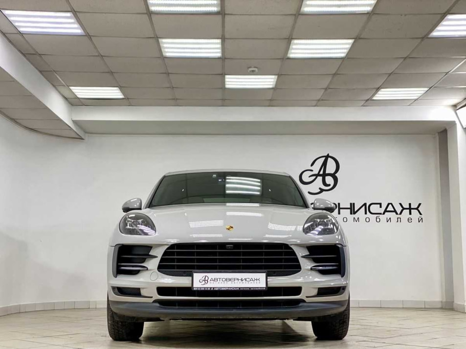 Автомобиль с пробегом Porsche Macan в городе Санкт-Петербург ДЦ - Автовернисаж