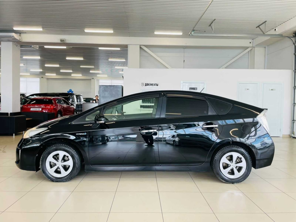 Автомобиль с пробегом Toyota Prius в городе Абакан ДЦ - Планета Авто