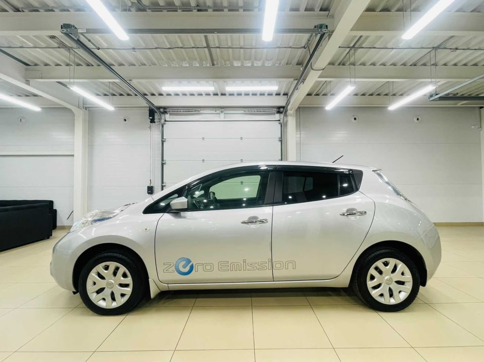 Автомобиль с пробегом Nissan Leaf в городе Абакан ДЦ - Планета Авто