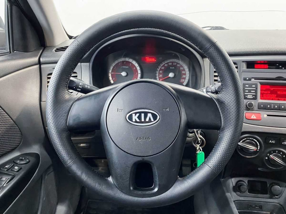 Автомобиль с пробегом Kia Rio в городе Ростов-на-Дону ДЦ - Ростов