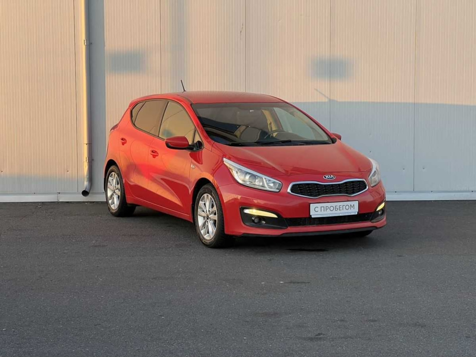 Автомобиль с пробегом Kia Ceed в городе Калининград ДЦ - Тойота Центр Калининград