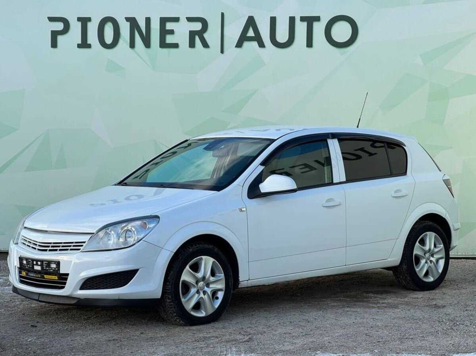 Автомобиль с пробегом Opel Astra в городе Оренбург ДЦ - Pioner AUTO Trade In Центр Оренбург