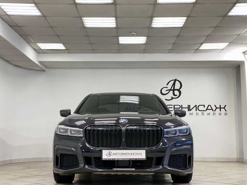 Автомобиль с пробегом BMW 7 серии в городе Санкт-Петербург ДЦ - Автовернисаж