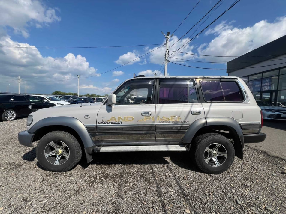 Автомобиль с пробегом Toyota Land Cruiser в городе Абакан ДЦ - Планета Авто