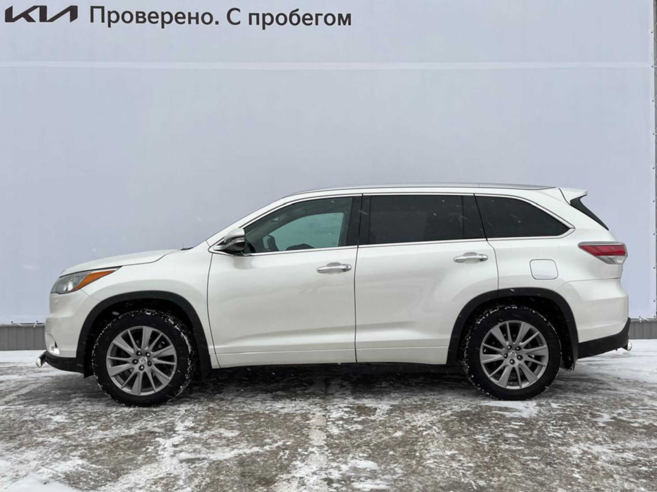 Автомобиль с пробегом Toyota Highlander в городе Стерлитамак ДЦ - Киа Таско-Моторс авто с пробегом