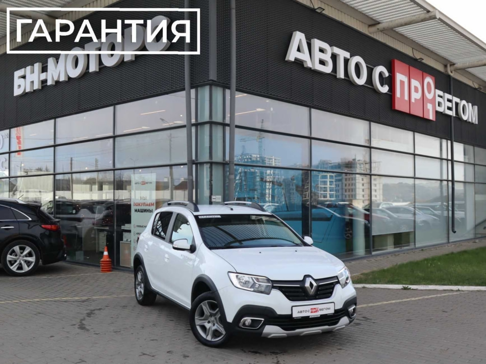 Автомобиль с пробегом Renault Sandero в городе Симферополь ДЦ - Симферополь