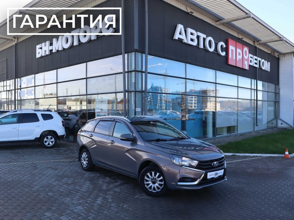 Автомобиль с пробегом LADA Vesta в городе Симферополь ДЦ - Симферополь