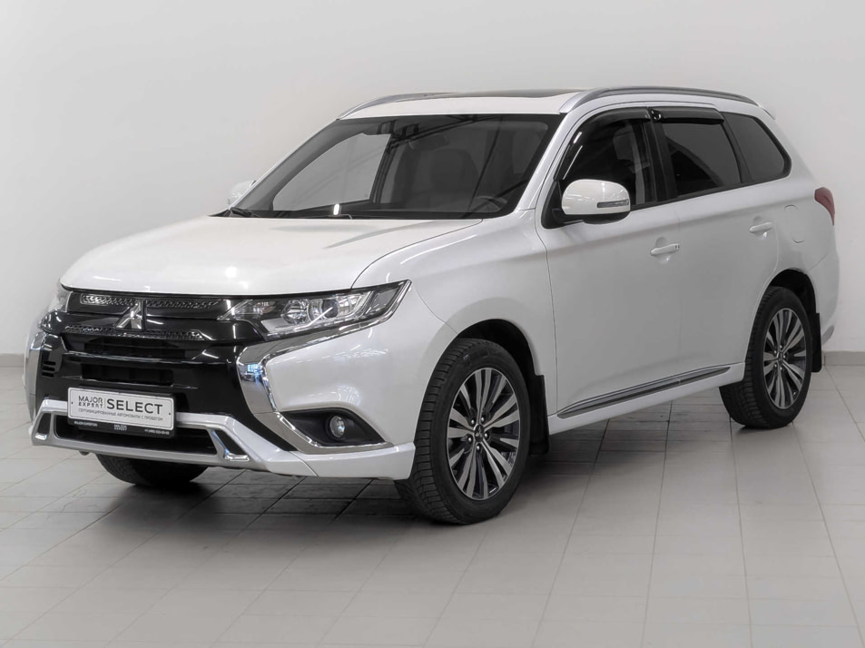 Автомобиль с пробегом Mitsubishi Outlander в городе Москва ДЦ - Тойота Центр Новорижский