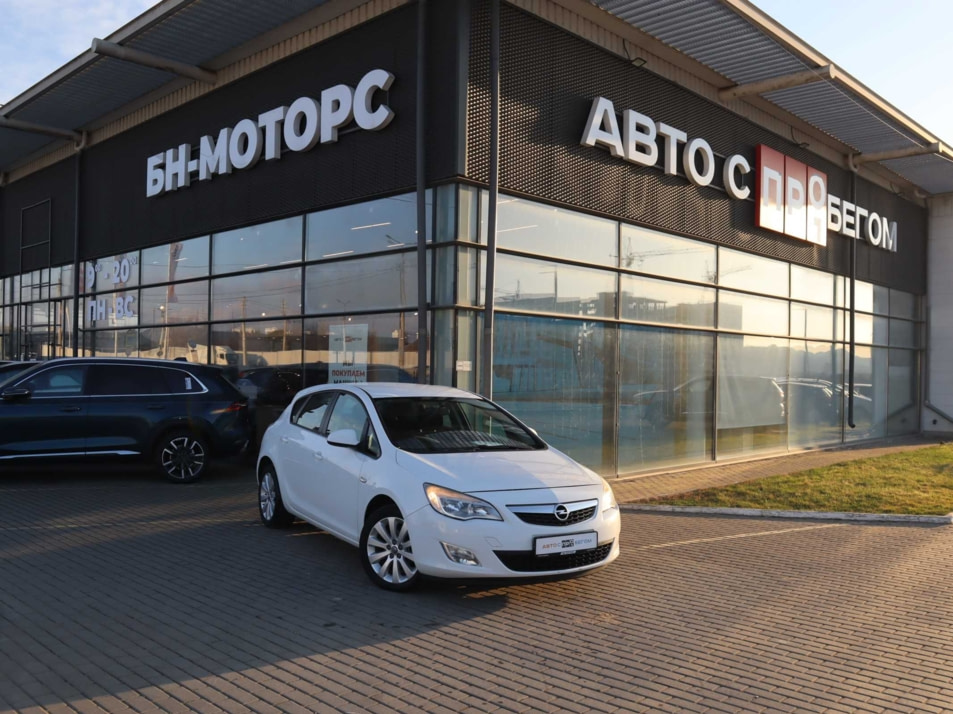 Автомобиль с пробегом Opel Astra в городе Симферополь ДЦ - Симферополь