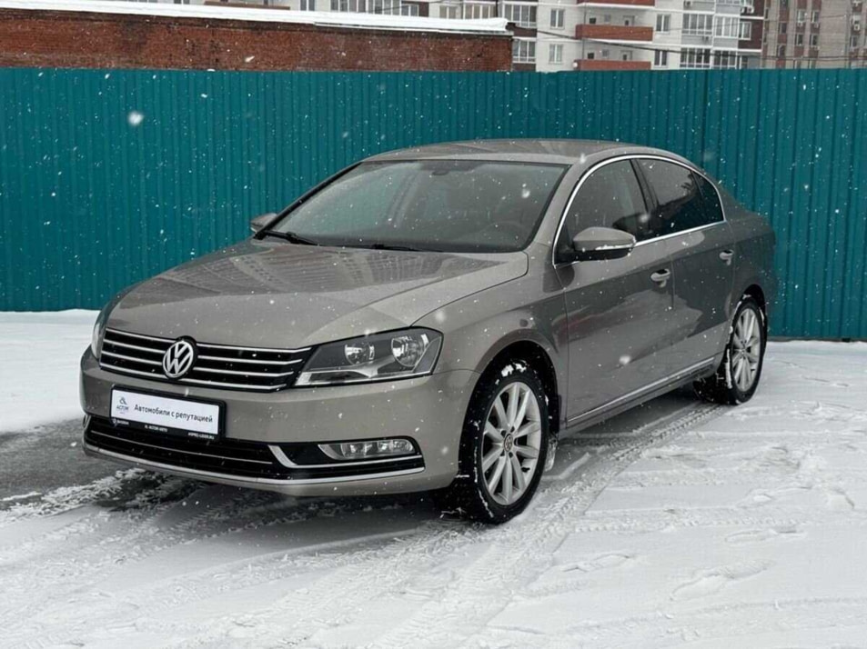 Автомобиль с пробегом Volkswagen Passat в городе Ижевск ДЦ - Автомобили с пробегом на Холмогорова