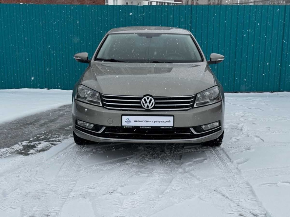 Автомобиль с пробегом Volkswagen Passat в городе Ижевск ДЦ - Автомобили с пробегом на Холмогорова